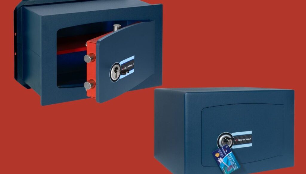 Technomax (1)
